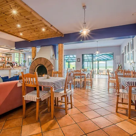 Joseph Conrad & Wellness 2*