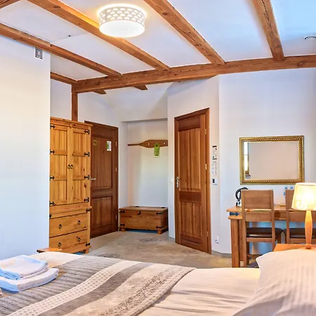 Joseph Conrad & Wellness 2*