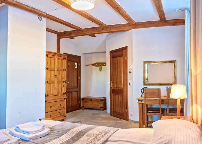 Joseph Conrad & Wellness 2*